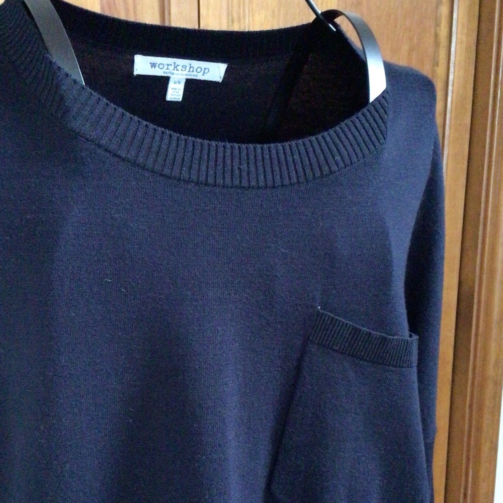Workshop Navy Sweater, Large - Picture 5 of 6